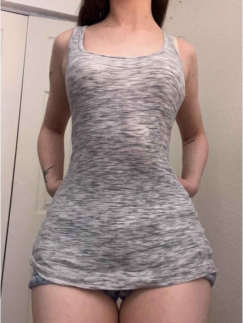 Gray fitted top